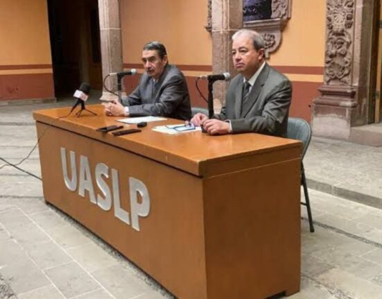 Decadencia académica en la UASLP bajo gestión del Rector Alejandro Zermeño